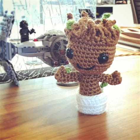 Baby Groot amigurumi : r/crochet