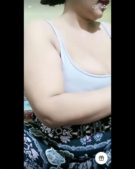 Sweet726 Tango Model WhatsApp Show Pussy Fingering Clevage 19 03 24