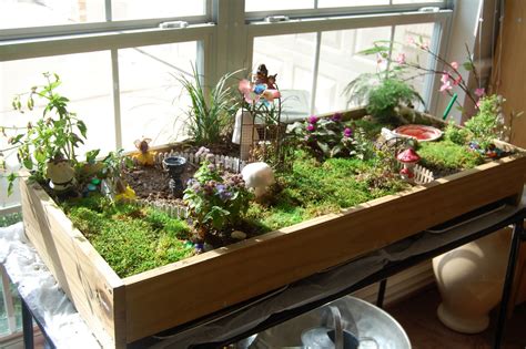 How To Set Up An Indoor Garden Storables