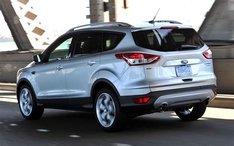 Ford Kuga Hybrid - reviews, prices, ratings with various photos