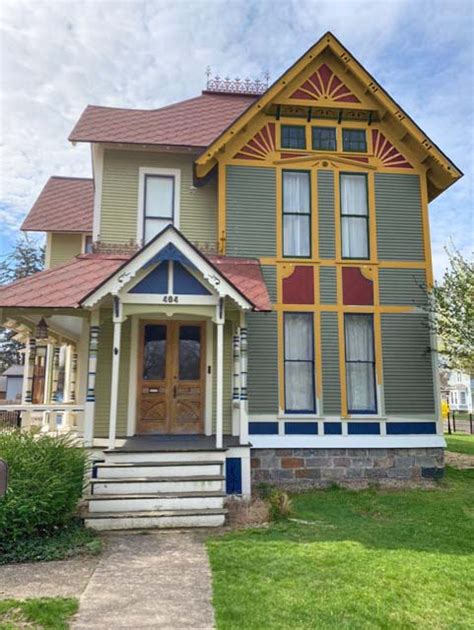 Victorian Homes Exterior