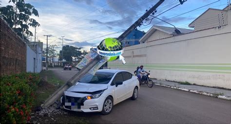 Urgente Carro Bate E Derruba Poste De Ilumina O Em Porto Velho News