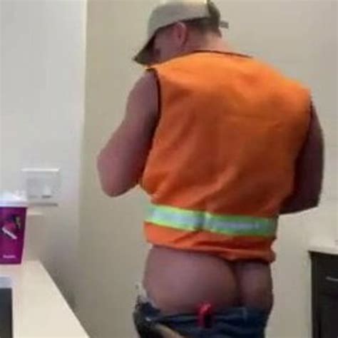 Worker Big Muscle Bubble Ass Free Gay Twink Anal Porn 3b XHamster