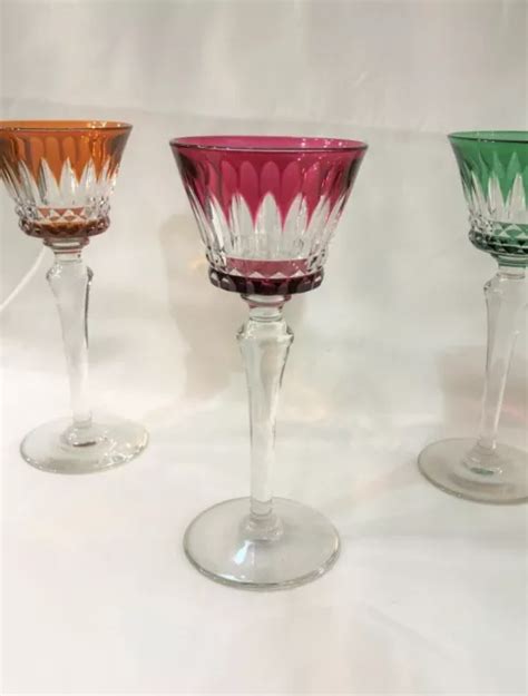 VERRE À VIN du Rhin signé BACCARAT modèle PICCADILLY cristal doublé