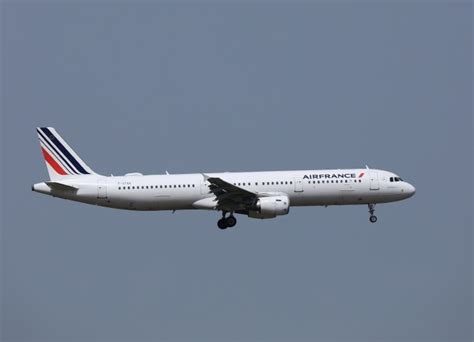 エールフランス航空 Airbus A321 F Gtax トゥールーズ・ブラニャック空港 航空フォト By Garrettさん 撮影