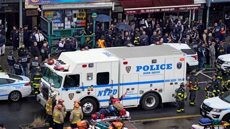 New York Mindestens 16 Verletzte nach Schüssen in Brooklyn Täter auf