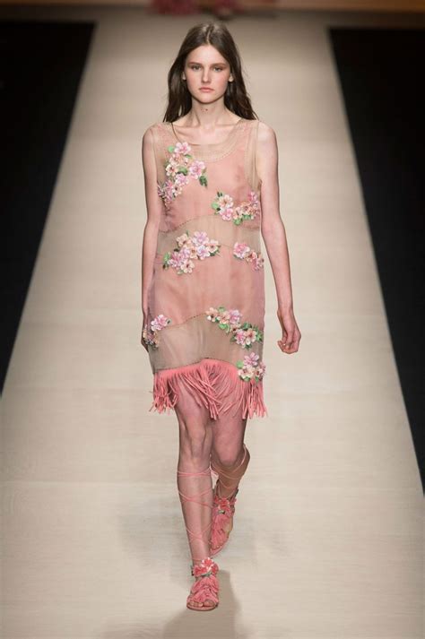 Défilé Alberta Ferretti printemps été 2015 Prêt à porter Fashion week