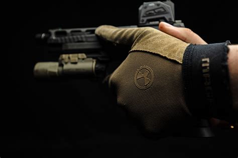 The Best Shooting Gloves of 2025 | Outdoor Life