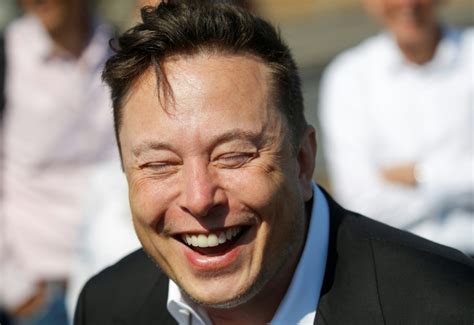 Elon Musk Fundador Da Tesla Se Torna O Homem Mais Rico Do Mundo