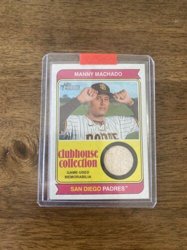 Topps Heritage Manny Machado Clubhouse Collection Bat Relic Padres