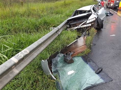 Homem Morre E Outras Três Pessoas Ficam Feridas Após Carro Capotar Na