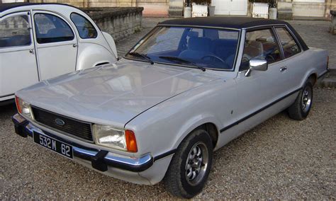 File Ford Taunus Ghia 2dr Wikimedia Commons