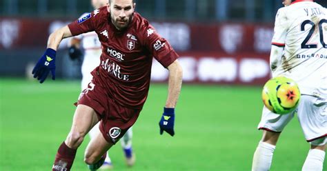 Football Fc Metz Thomas Delaine A Choisi Strasbourg