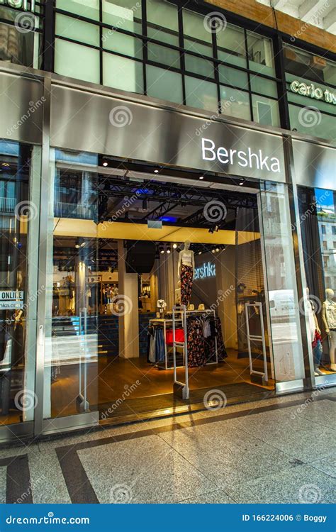 Bershka store editorial photo. Image of retailer, sale - 166224006