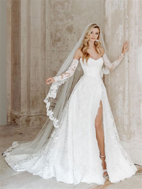 20 Beautiful Corset And Corset Back Wedding Dresses Uk