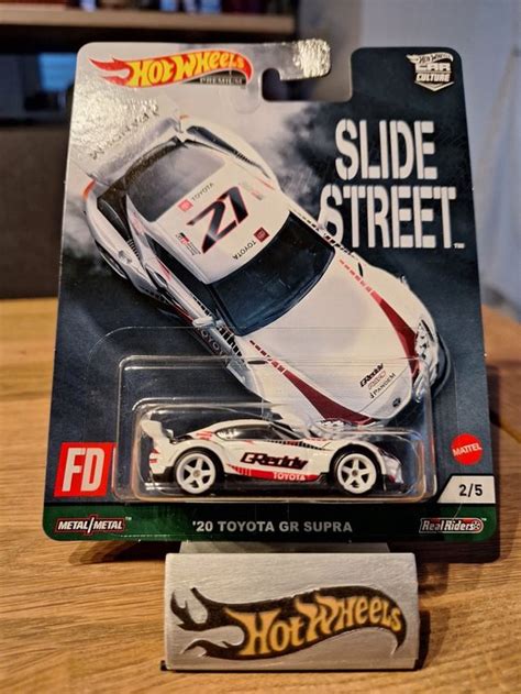 Hot Wheels Premium Slide Street Toyota GR Supra Kaufen Auf Ricardo