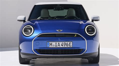 2023 Mini Cooper S E [3-door] - Wallpapers and HD Images | Car Pixel