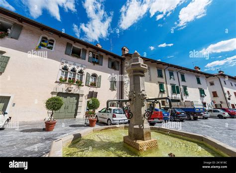 Venzone Italy Hi Res Stock Photography And Images Alamy