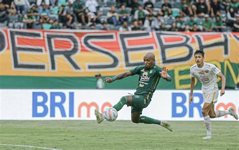 Kartu Kuning Mewarnai Persebaya Vs Persija Jakarta Cek Klasemen Liga