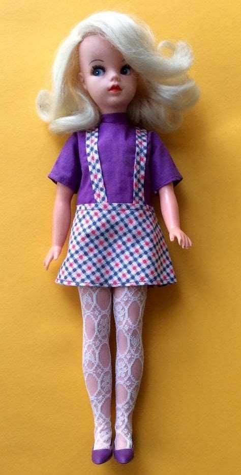 Sindy 1968 New Look Sidepart All Original Clothes Gorgeous And Rare