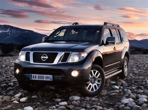 Nissan Pathfinder Information And Photos Momentcar