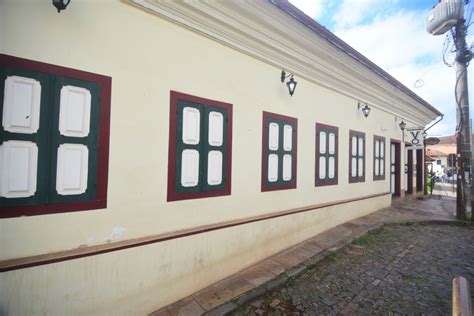 Ouropreto Br Salas Para Alugar A Metros Da Pra A Tiradentes