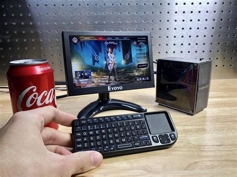 World’s smallest Raspberry Pi gaming PC : pics