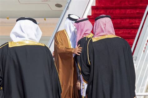 Gcc Summit Saudi Qatari Leaders Embrace Ahead Of Gathering Focused On