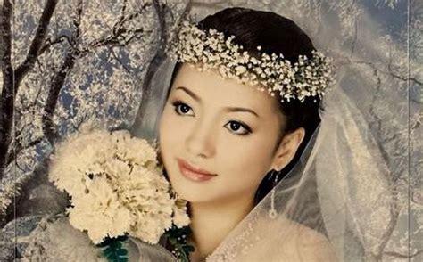 Chuyện tình công tử nhà giàu và cô hot girl đám cưới rước dâu bằng BMW gần thập kỷ trước