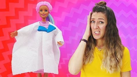 Barbie se cree una diseñadora de ropa Vídeos para niñas YouTube