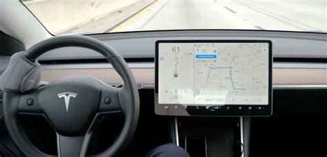 Este Vídeo Nos Muestra Que El Nuevo Autopilot V10 De Tesla Es Capaz De