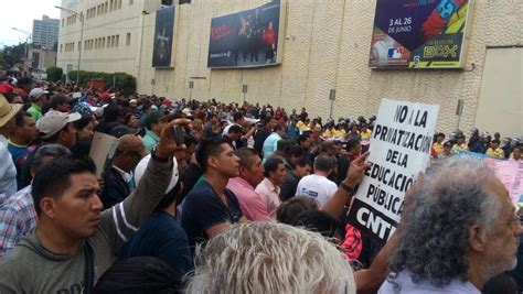 Lucha Magisterial Maestros En La Ciudad De México Repudian La