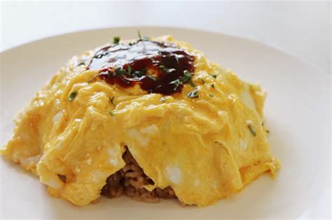 Japanese Omelette Rice (Omurice) | Asian Inspirations