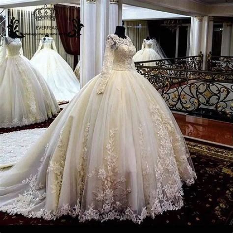 Ball Gown Wedding Dresses With Long Trains Best Ball Gown Wedding