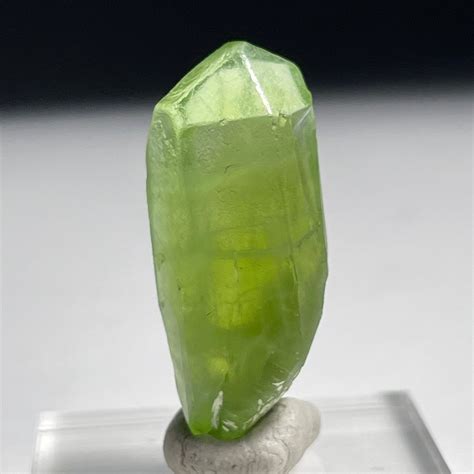 High Grade Natural Peridot Crystal Raw Peridot Mineral Etsy