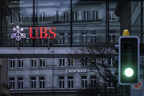 Ubs Vor Herkulesaufgabe Ubs Vollzieht Mit Cs Investmentbank Eine