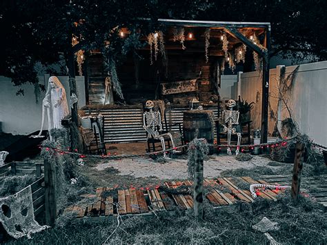 Haunted Swamp Halloween Decorating Ideas - Everyday Party Magazine