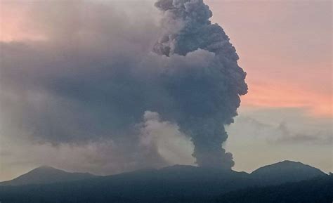 Gunung Dukono Halmahera Meletus Pagi Ini Jagatbisnis