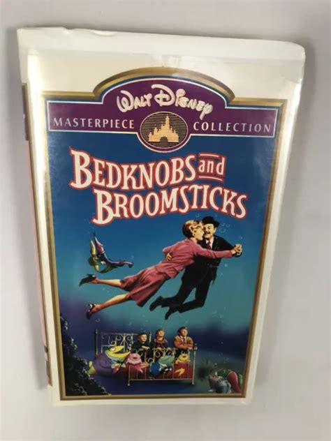 BEDKNOBS AND BROOMSTICKS VHS Clamshell Walt Disney Masterpiece