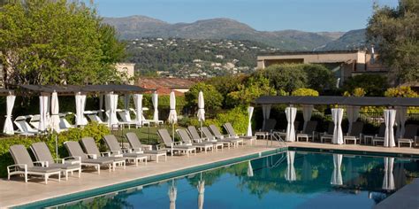 Domaine Du Mas De Pierre H Tel Resort Spa Piscines Jacuzzis