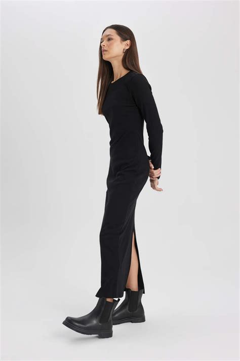 Black Woman Bodycon Crew Neck Ribbed Camisole Maxi Dress Defacto