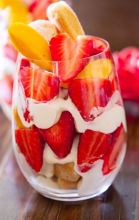 Strawberry Parfait Dessert Cups Recipes Desserts Banana Split Pie