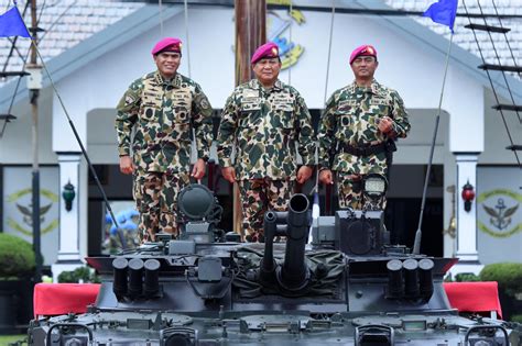 Menhan Ri Disiplin Korps Marinir Tni Al Terkenal Sepanjang Masa