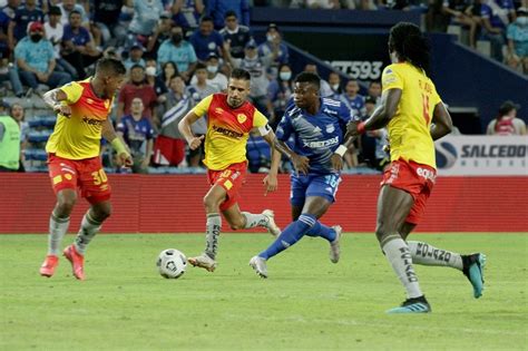 Aucas Nico Local Invicto En El A O Recibe A Emelec En Duelo Estelar