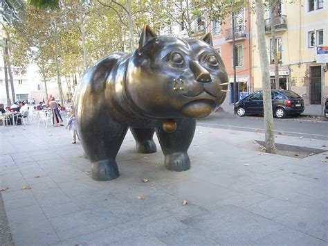 Top 5 Public Sculptures to see in Barcelona - Discover Walks Blog