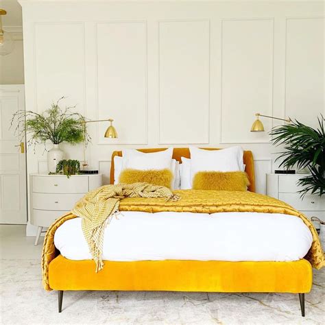 17 Designer-Approved Ways to Decorate With Yellow in the Bedroom