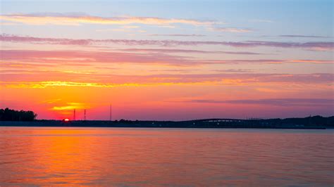 Lake Days at Pickwick Landing - The Tennessee Magazine