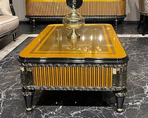 Casa Padrino Luxus Barock Couchtisch Gold Schwarz Gold