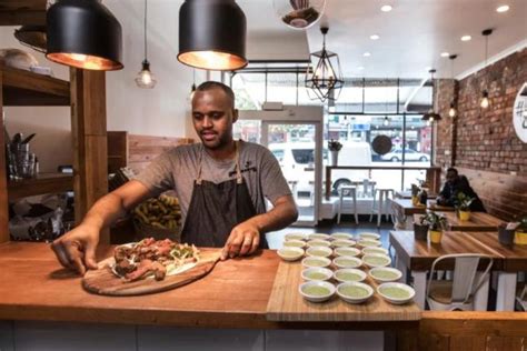 10 Rekomendasi Restoran Halal Di Melbourne Australia