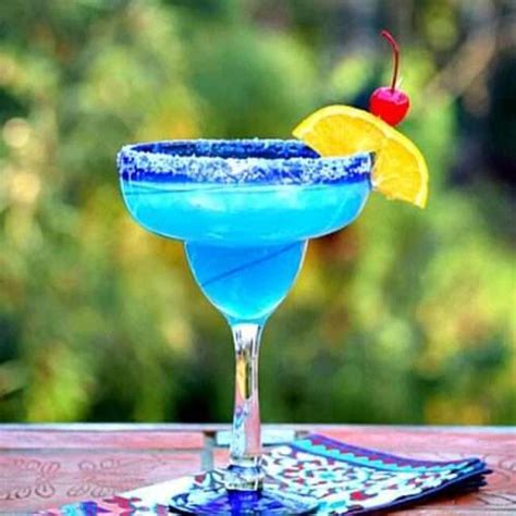 Blue Curacao Margarita Recipe A Tropical Cocktail | Miss Information